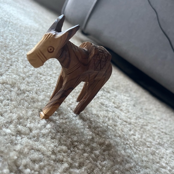 Handmade Olive Wood Donkey from Jerusalem - Picture 2 of 4